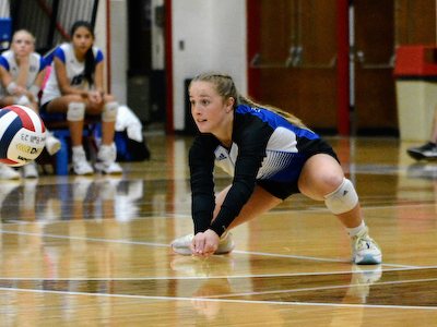 Panthers sweep Bull Dogs in varsity volleyball cover photo