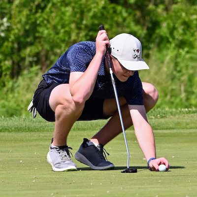 Columbus North beats Bloomington North 308-327 in golf cover photo