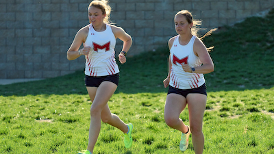 Former Red Devil Olivia Clive competes in Div 2 Cross Country Regionals in Evansville cover photo