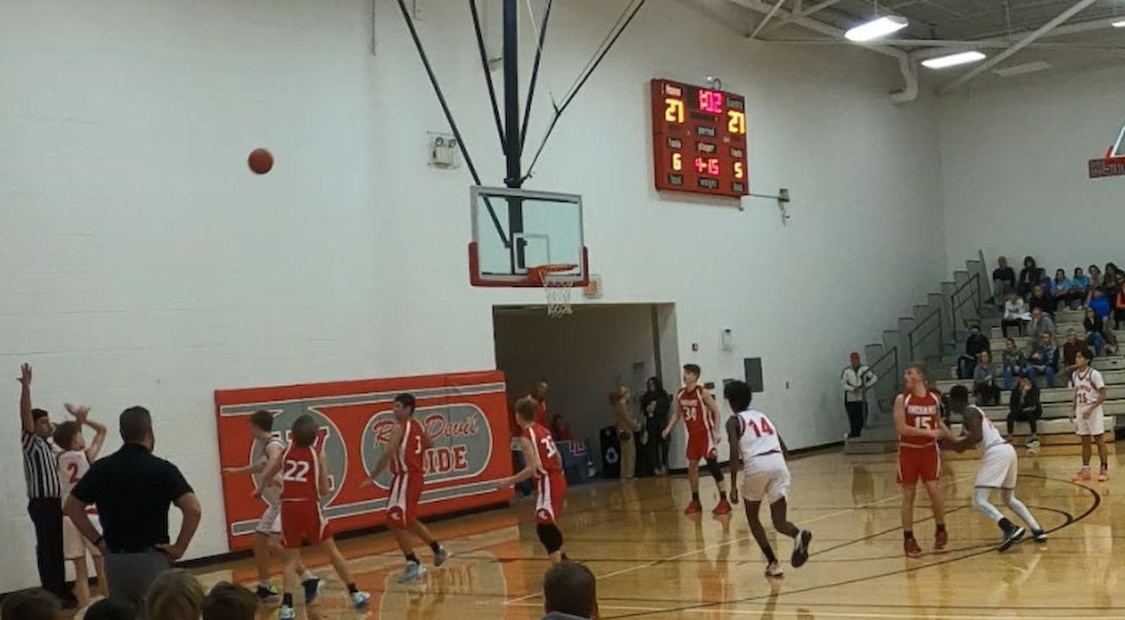 West Lafayette 8th Grade Boys Basketball Edge Twin Lakes, 31-27 cover photo